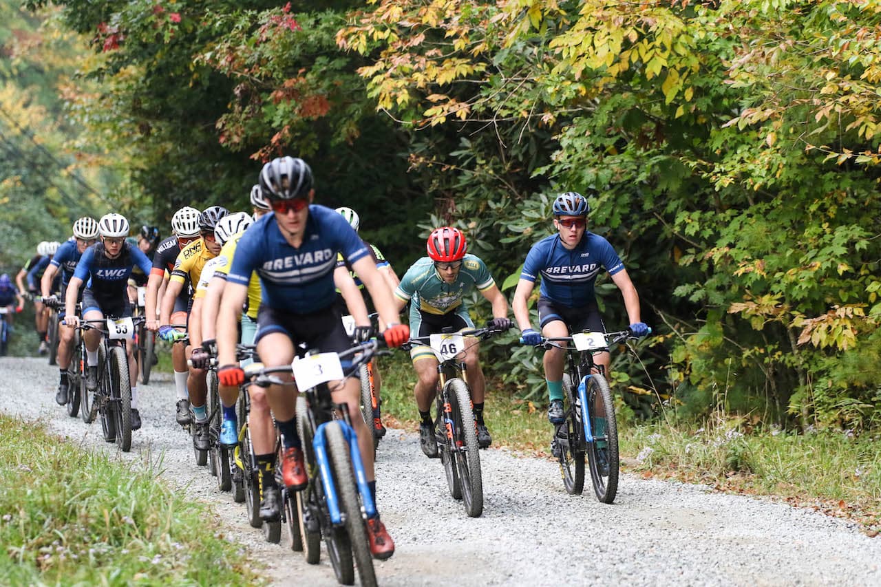 College teams racing